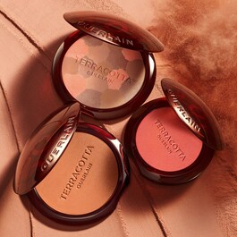 Terracotta Light - The sun-kissed natural healthy glow powder