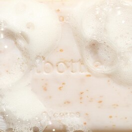 Maxi Solid Shower Gel Oat & Sweet Almond  - Body soap