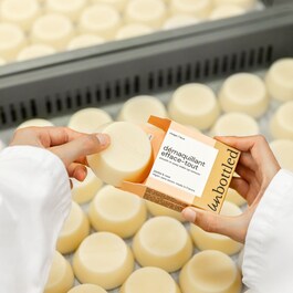 Solid Make-up Remover