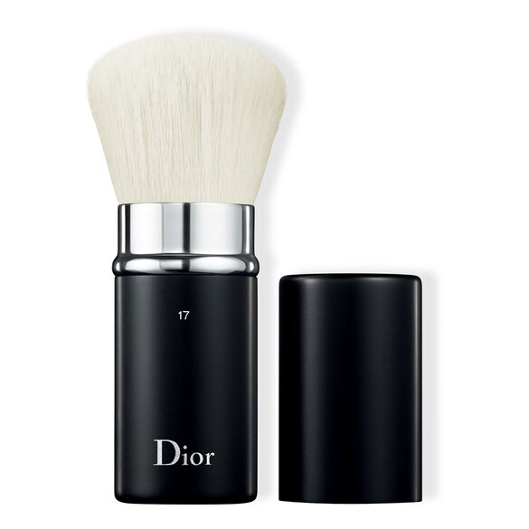 Kabuki Brush - N°17, DIOR BACKSTAGE