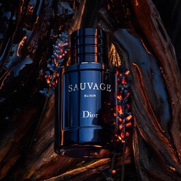 Sauvage Elixir - Parfume til mænd - Citrus, krydderier og træ noter