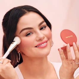 Soft Pinch Matte Bouncy Blush - Blush med en blød mat effekt