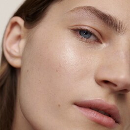 Rose Oil Serum - Fugtgivende olieserum med rose til ansigter