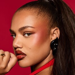 Hot Cheeks - Blød highlightende blush