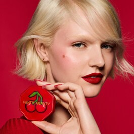 Hot Cheeks - Blød highlightende blush