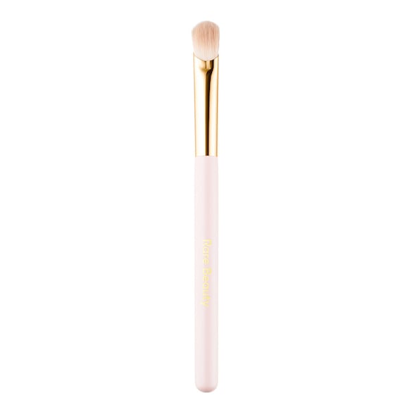 Stay Vulnerable - All- Over Eye Shadow Brush, RARE BEAUTY