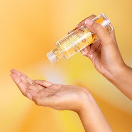 Erotic Kneads - Slow, Delicate And Sensual Massage Oil