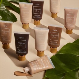 Amazonian Clay Foundation Med 16 Timers Fuld Dækkeevne