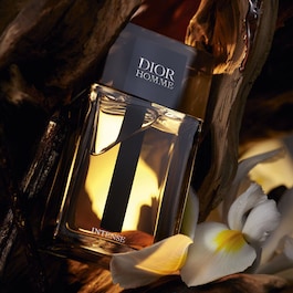 Dior Homme Intense - Eau de parfum - Træagtige noter af rav, iris og vanilje