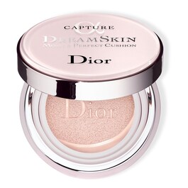 Capture Dreamskin Moist & Perfect Cushion SPF 50 PA+++ - Pleje til porer & glød
