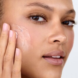 Rose Face Cream - Fugtgivende ansigtspleje med rose og hyaluronsyre