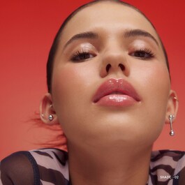 OUTRAGEOUS INTENSE - Øjeblikkelig og langvarig lip plumper, 12 timers fugtning