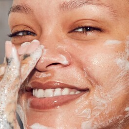 Total Cleans'R - Makeup Removing Cleanser With Barbados Cherry