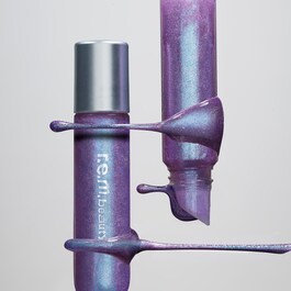 On your collar - Plumping lip gloss