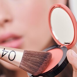 04 - Vegan Blush Brush