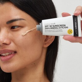 Daglig solbeskyttelse med SPF 30 - 100% Mineral UV-filtre