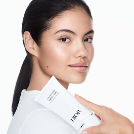 OFF/ON Foaming Cleanser