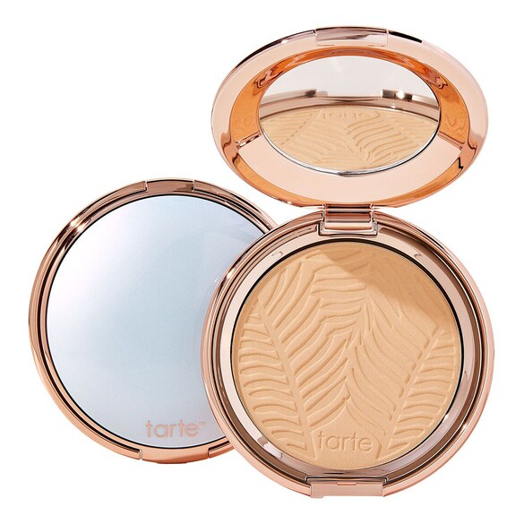 Amazonian Clay - Blurring powder foundation, TARTE