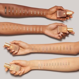 Double Wear - Stay-In-Place Foundation SPF 10