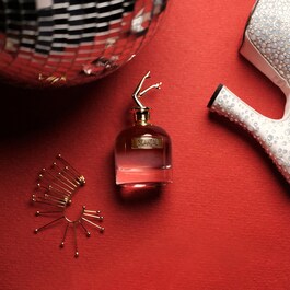 Scandal - Eau de Parfum - Doftnoter af gardenia, honning og patchouli