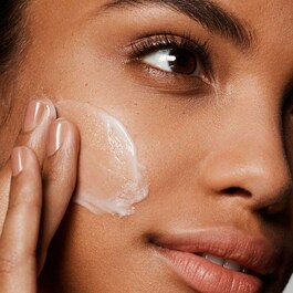 DayWear Matte - Oil-Control Gel Creme