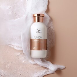 Fusion - Intense repair shampoo for silky hair