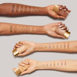 Double Wear - Sheer Matte Long-Wear Foundation SPF 20