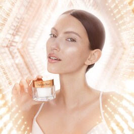 Charlotte's Iconic Magic Mini Skin Set- sæt med serum og fugtighedscreme