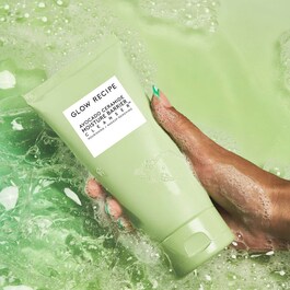 Fugtgivende renseprodukt med avocado og ceramid