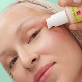 Skånsomt peeling-serum – Udjævnende niacinamid og eksfolierende mælkesyre 