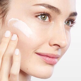 Smart™ SPF 15 - Custom-Repair Moisturizer