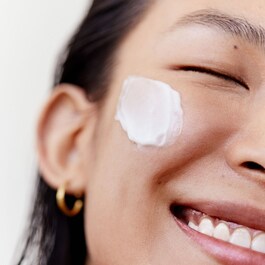 Floral Recovery Calming Mask - Beroligende natmaske med C-vitamin
